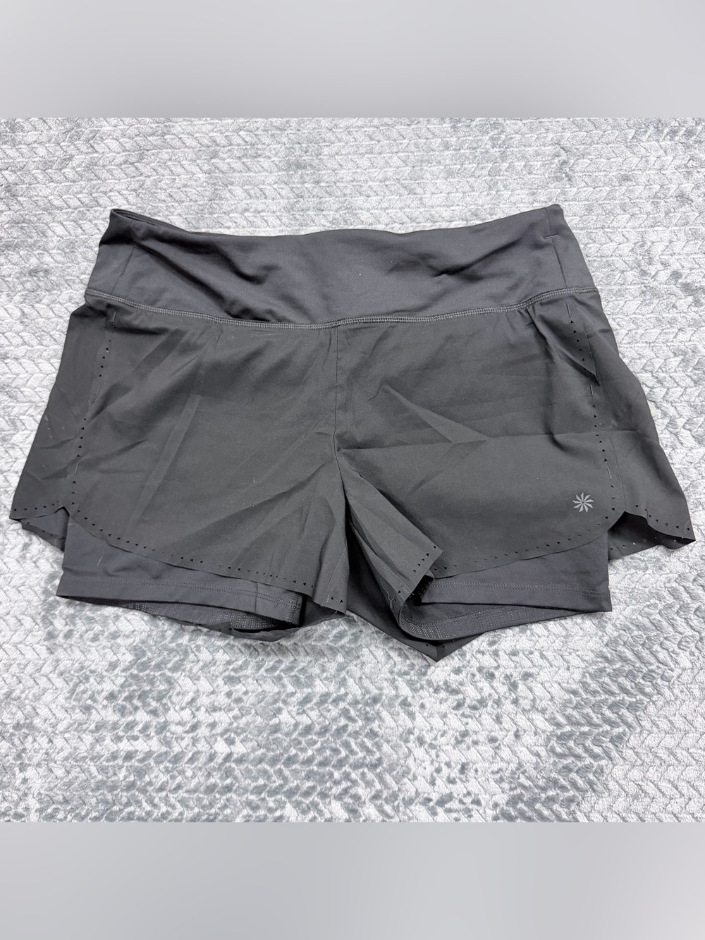 Athleta Mesh Racer Run Shorts - Black Laser Cut 2-in-1 Design Size Medium